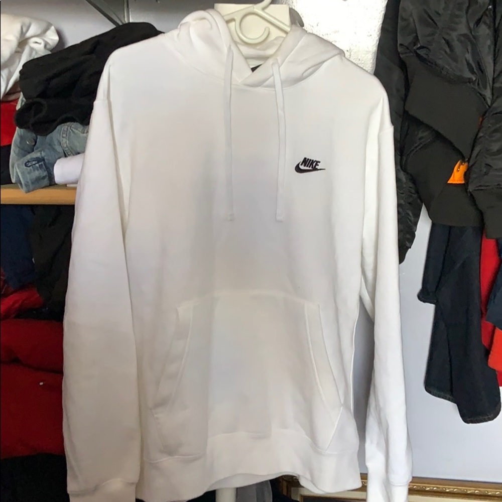 NIKE HOODIE SIZE L. WHITE